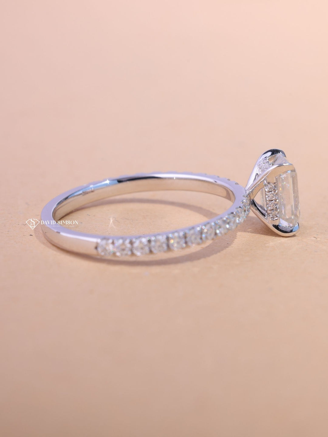 1.0CT-2.0CT Emerald Cut Moissanite Diamond Pave Engagement Ring