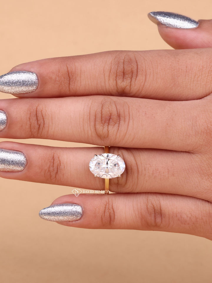 4.0CT-6.0CT Oval Cut Moissanite Hidden Halo Diamond Engagement Ring