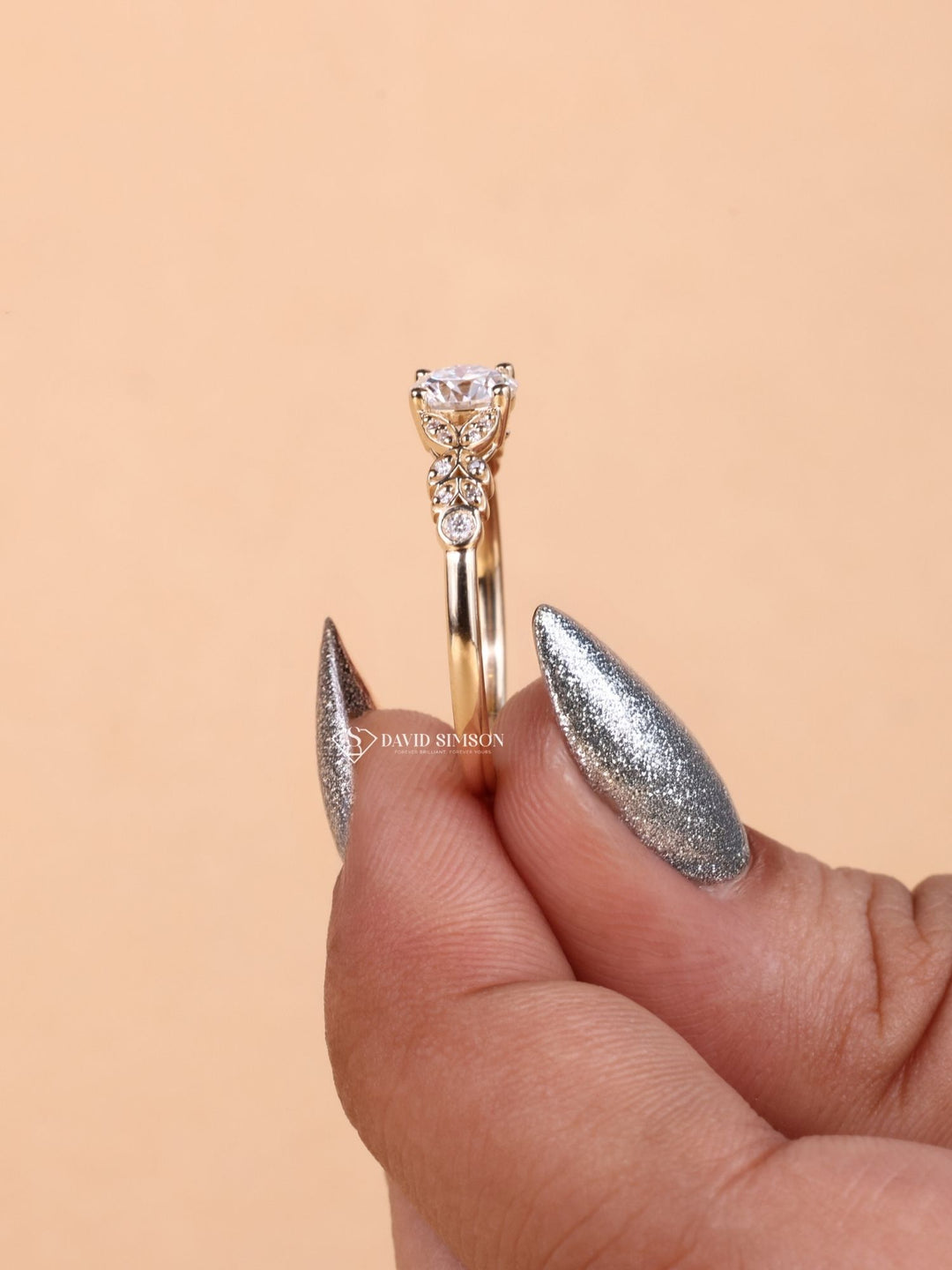 1.0CT-2.0CT Round Cut Moissanite Vintage Milgrain Pave Diamond Engagement Ring