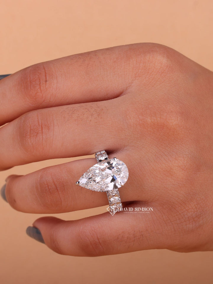 5.0CT-7.0CT Pear Cut Moissanite Diamond Hidden Halo & Unique Pave Engagement Ring