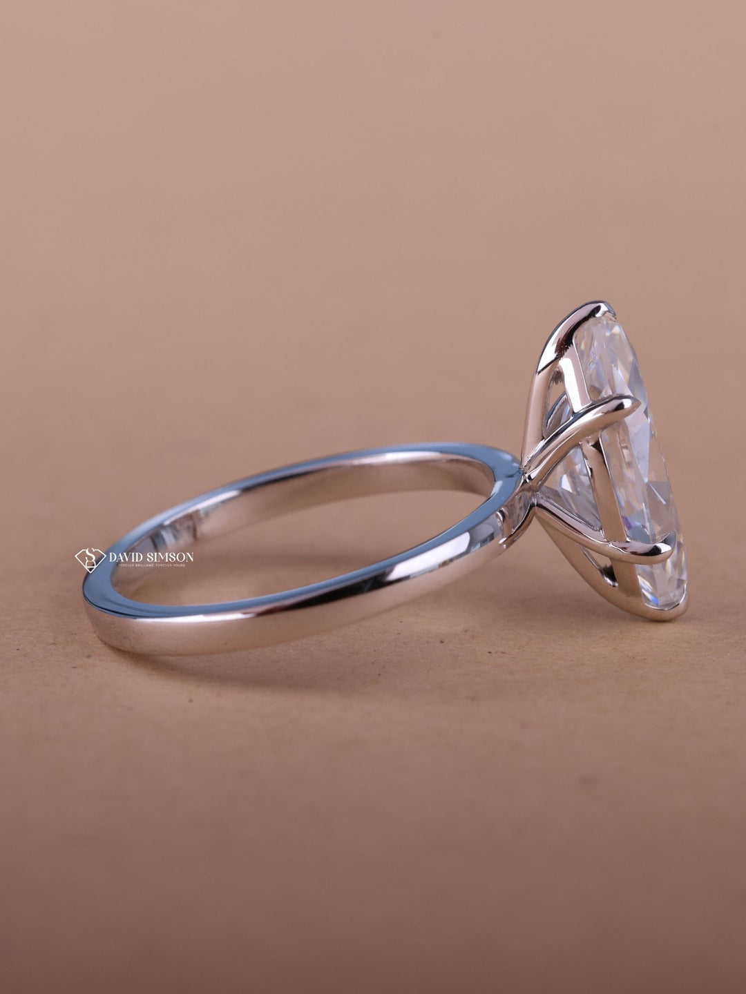 1.0CT-2.0CT Marquise Cut Moissanite Diamond Solitaire Engagement Ring