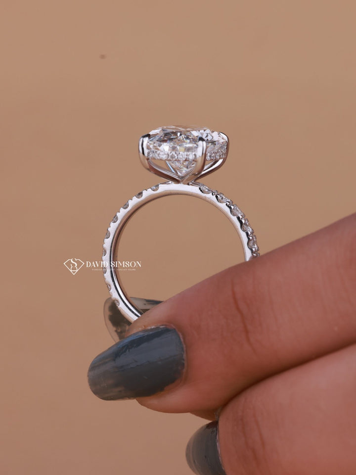 5.0CT-7.0CT Oval Cut Moissanite Diamond Hidden Halo Engagement Ring