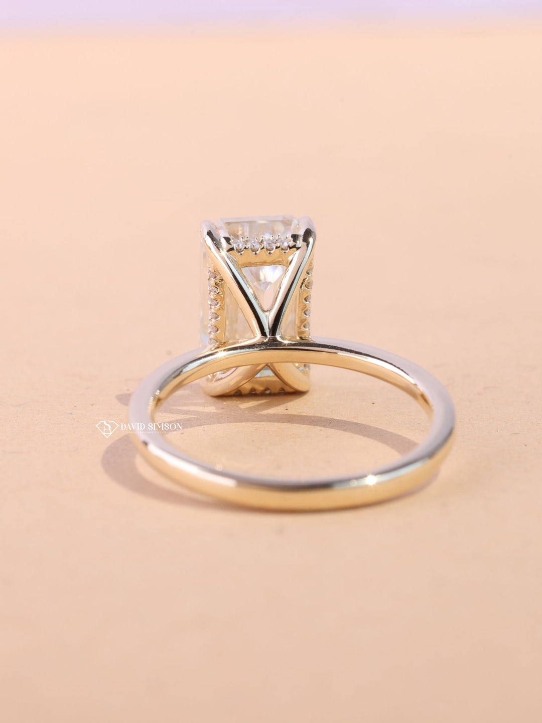 2.0CT-4.0CT Emerald Cut Moissanite Diamond Hidden Halo Engagement Ring