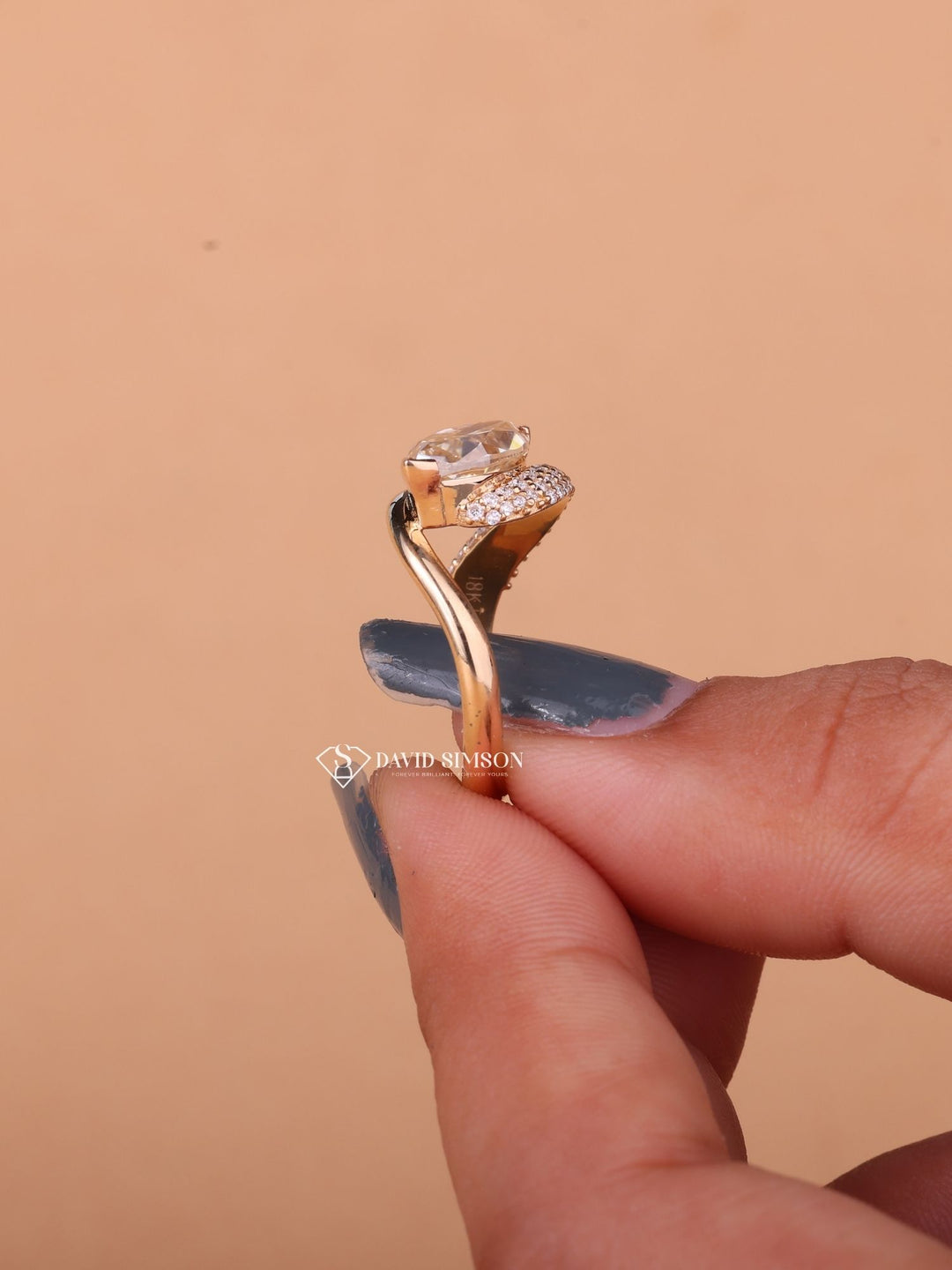 2.50CT-3.50CT Yellow Marquise Cut Moissanite Diamond Unique Engagement Ring