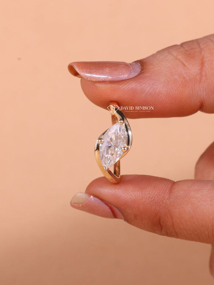 2.0CT-3.0CT Marquise Cut Moissanite Diamond East West Wave Engagement Ring