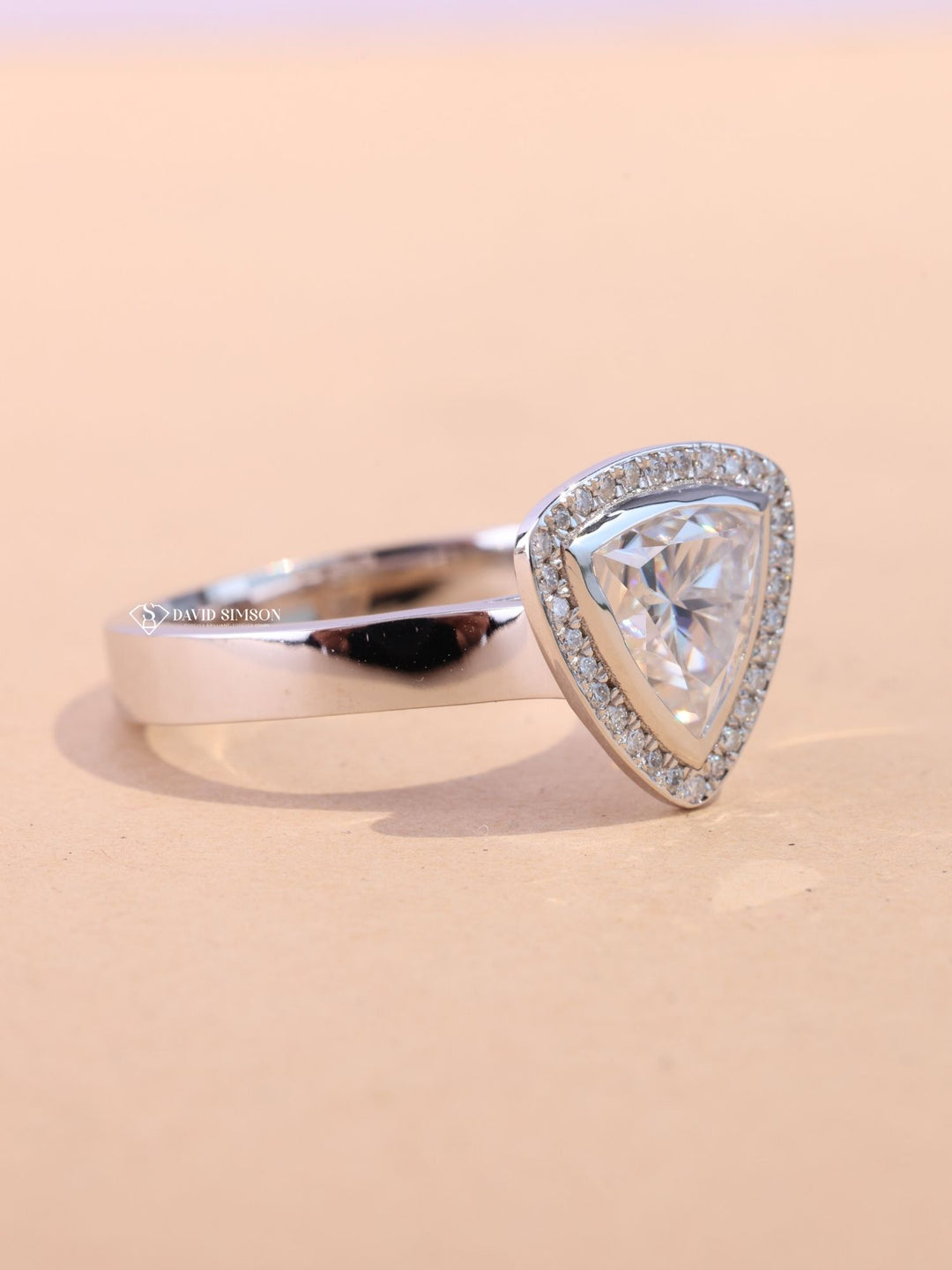 1.0CT-2.0CT Trillian Cut Moissanite Diamond Bezel Set Halo Engagement Ring