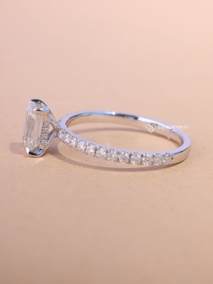 1.0CT-2.0CT Emerald Cut Moissanite Diamond Pave Engagement Ring