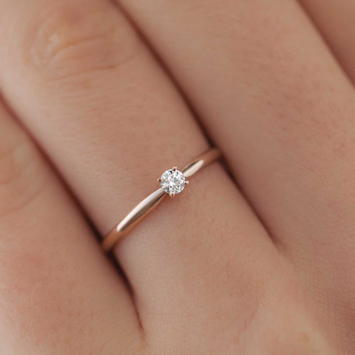 0-11-ct-round-shaped-moissanite-solitaire-engagement-ring