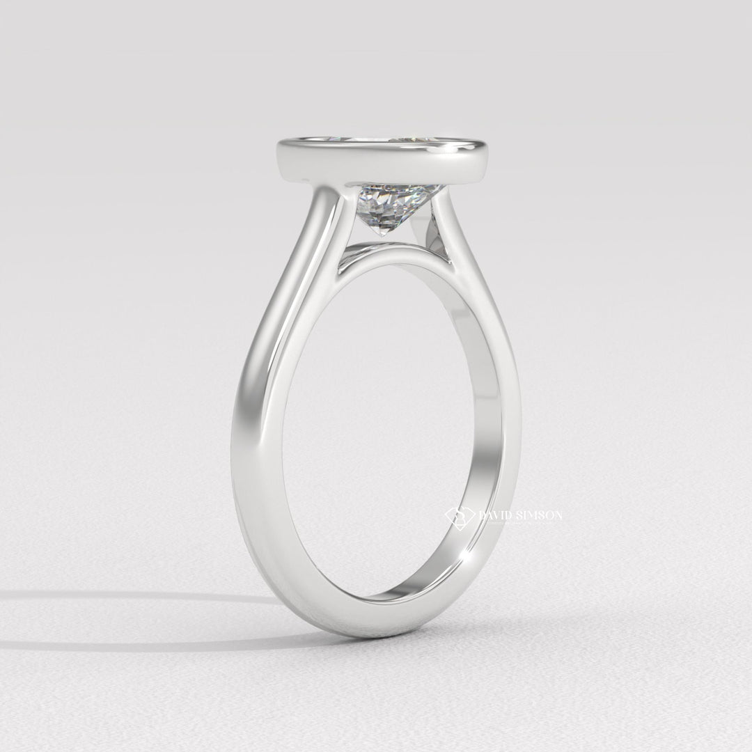2.0CT-3.0CT Bezel Set Oval Moissanite Diamond Engagement Ring