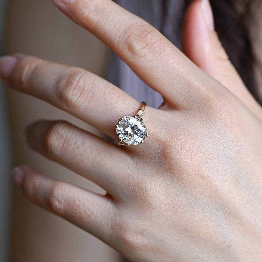 Antique Style Ring
Elongated Cushion Cut
Filigree Moissanite Ring
Art Deco Moissanite

