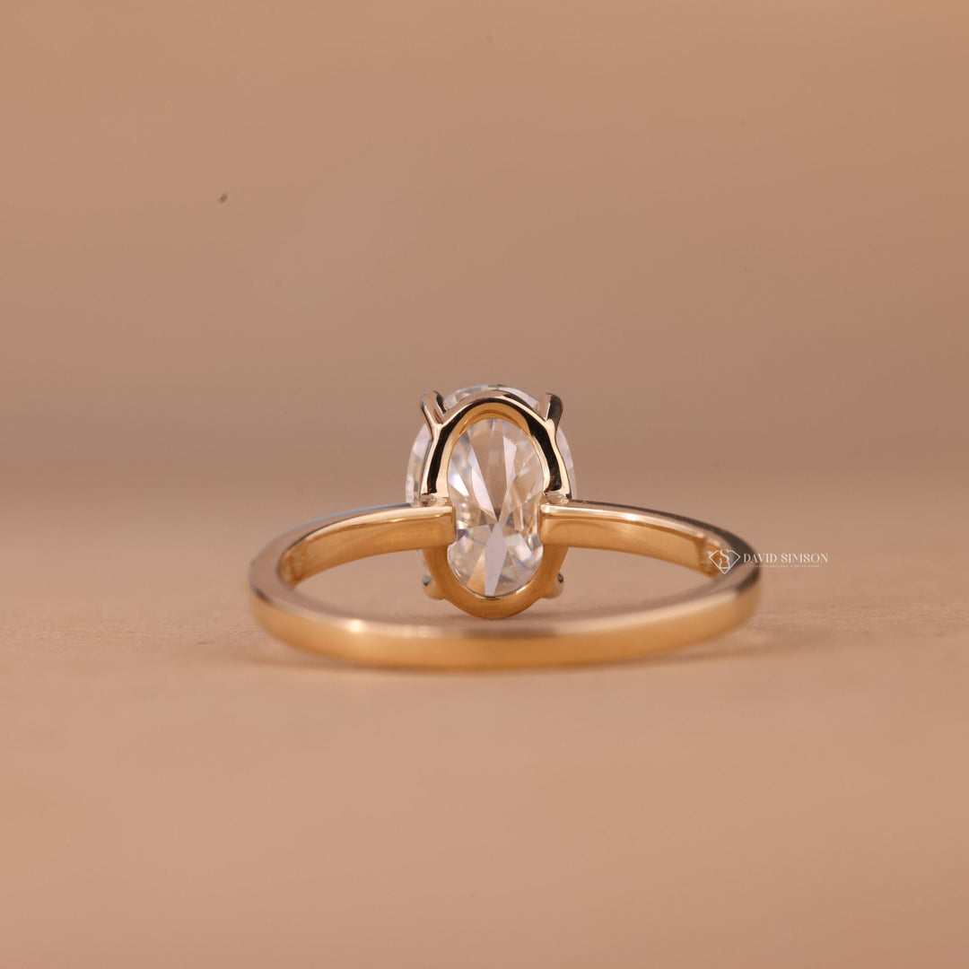 Ethical Moissanite Ring
Bridal Solitaire Oval
Sparkling Oval Moissanite
