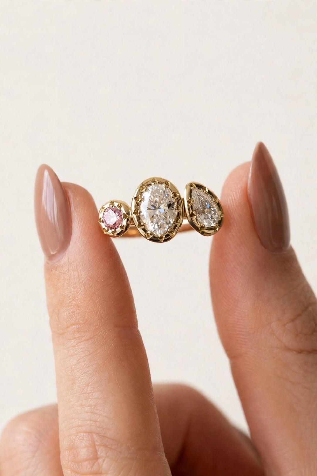 2.0CT Oval Cut Lab Grown Diamond Vintage Three Stone Toi et Moi Engagement Ring with Pink Diamond