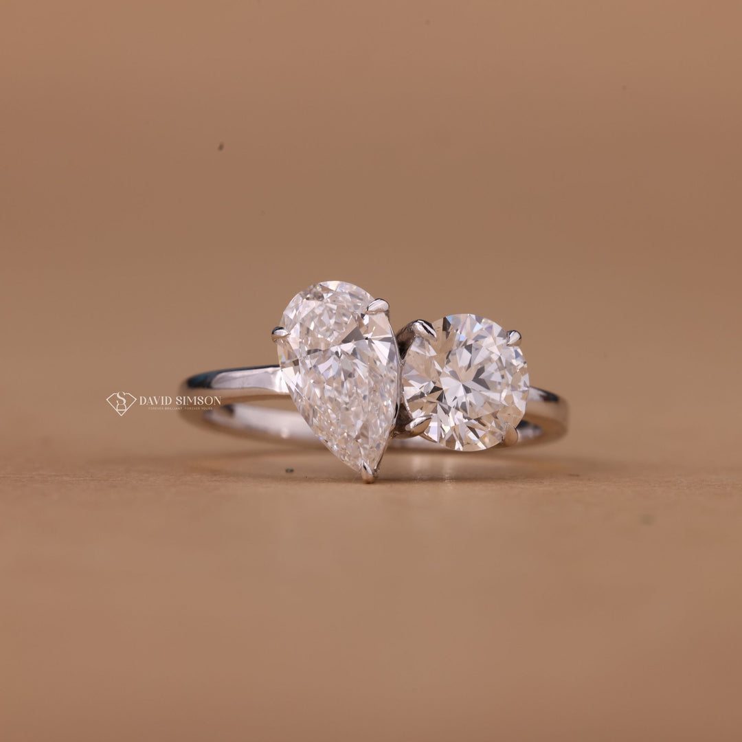  Bypass Engagement Ring, Moissanite Bridal Jewelry, Custom Moissanite Ring, Pear Round Toi et Moi, Modern Engagement Ring, 