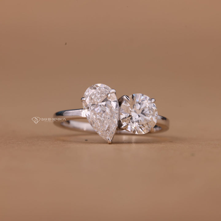  Bypass Engagement Ring, Moissanite Bridal Jewelry, Custom Moissanite Ring, Pear Round Toi et Moi, Modern Engagement Ring, 