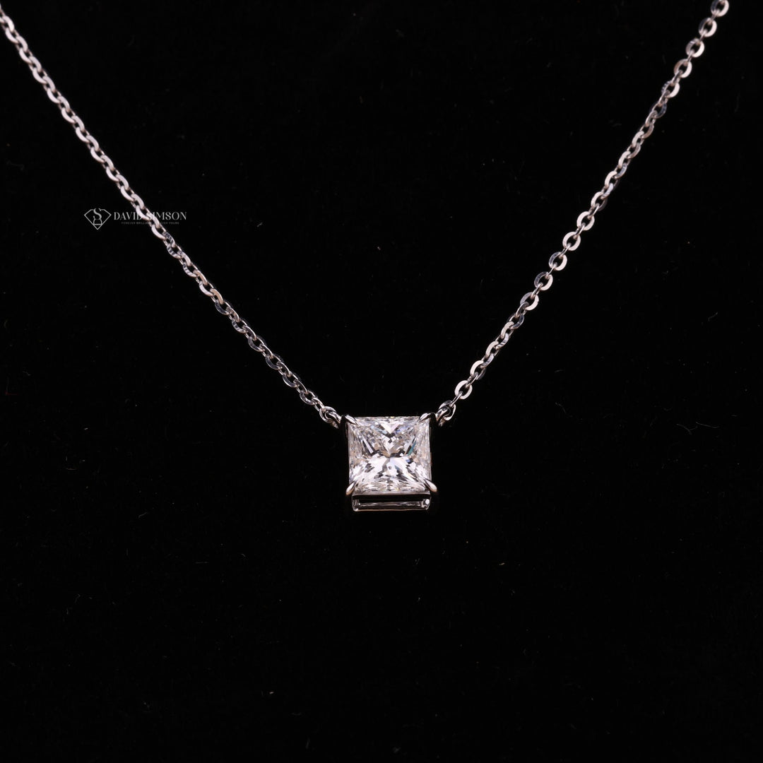 Minimalist Jewelry
Dainty Princess Necklace
Classic Solitaire Design
Solid 18K White Gold
High Brilliance Diamond
VVS Princess Cut