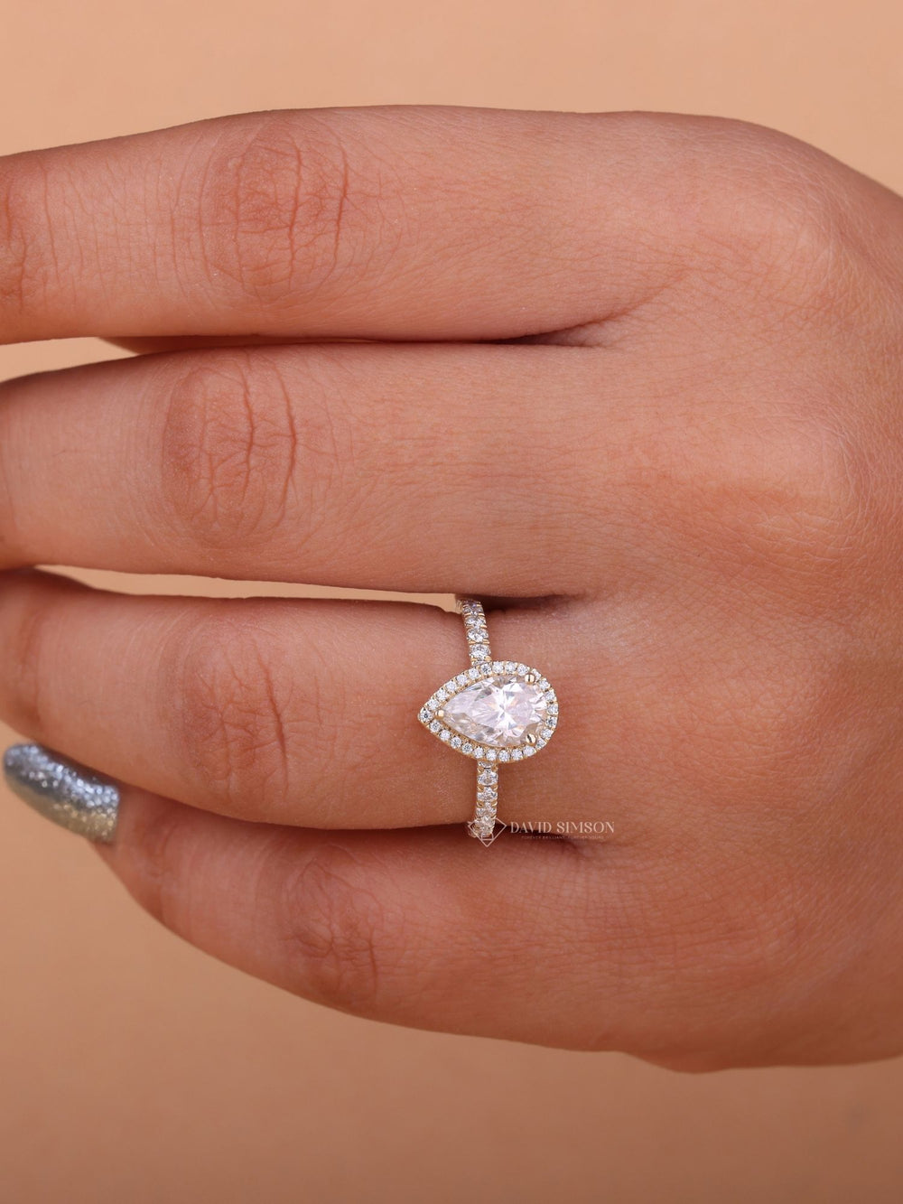 Affordable engagement ring, Luxury engagement ring, Discount engagement ring, Designer engagement ring, Traditional engagement ring, Contemporary engagement ring, Minimalist engagement ring, Intricate engagement ring, 