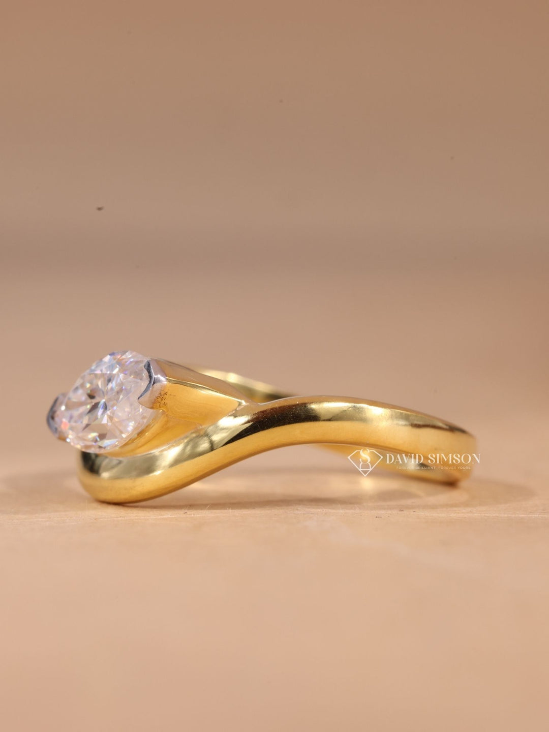 2.5ct marquise ring
Unique engagement ring
Curved wedding band set
Marquise bridal set
Contoured engagement ring