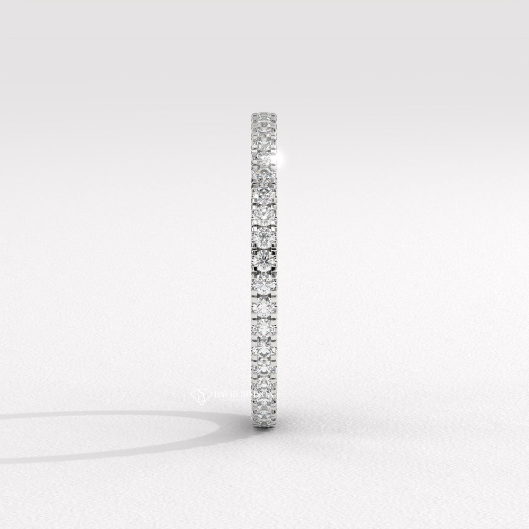 CustomMadeRing
FineCraftsmanship
ElegantDesign
StylishJewelry
ModernBride