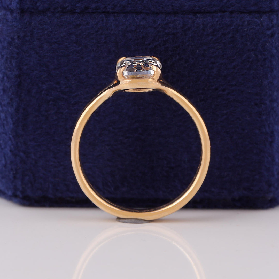 Proposal Ring for Her
High Crown Cushion
Moissanite Jewelry
