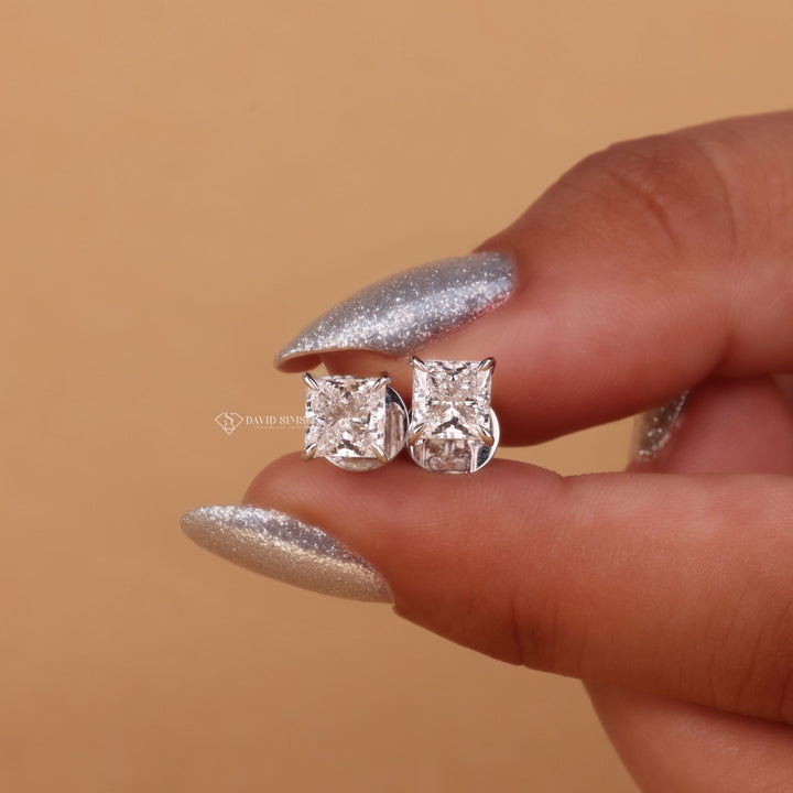 Minimalist princess cut earrings
2 carat moissanite stud earrings
DEF color moissanite earrings