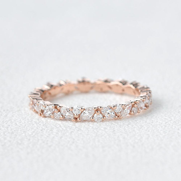 round-and-marquise-alternative-moissanite-wedding-band