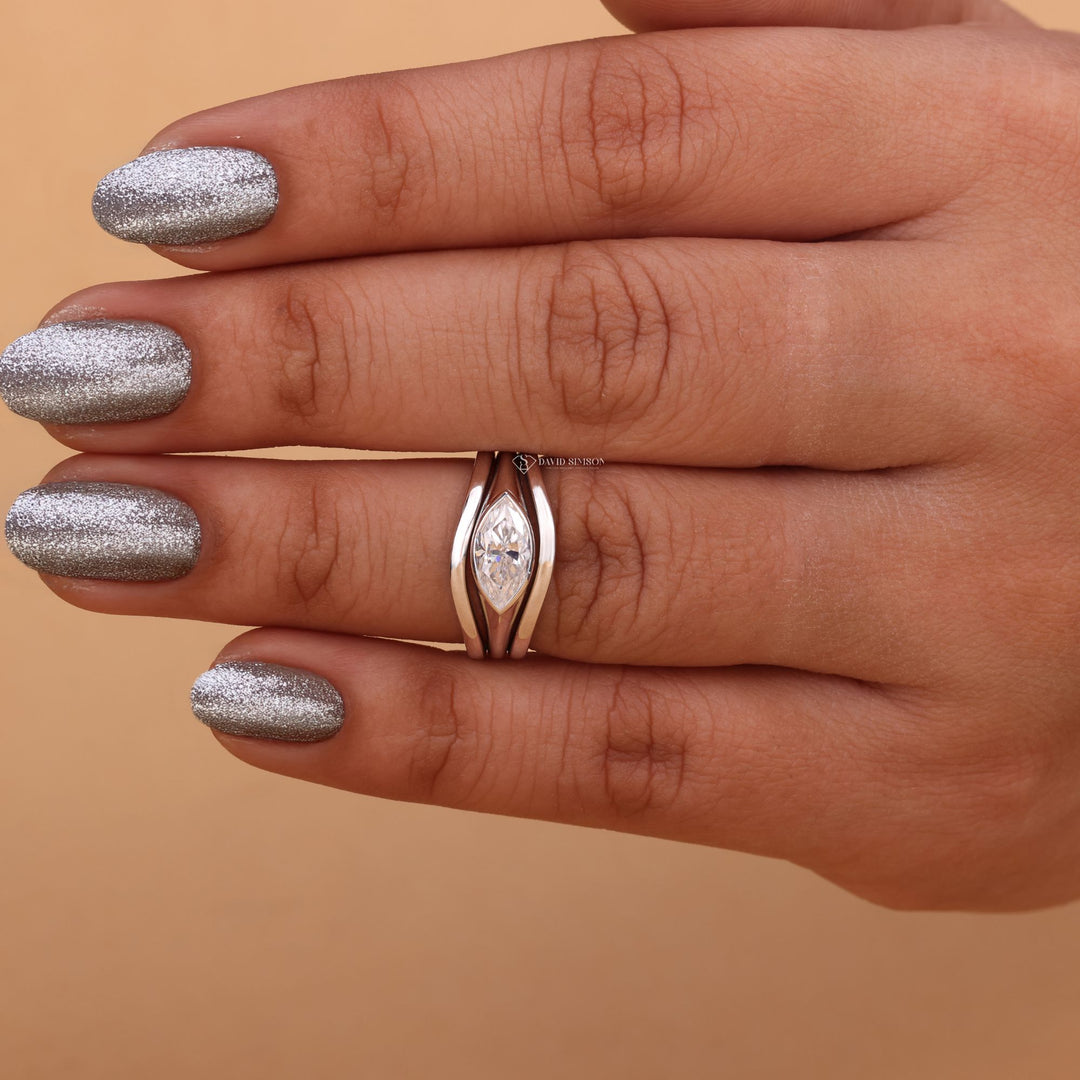 Horizontal Marquise Ring
Unique Engagement Ring
Marquise East West
Double Plain Band
