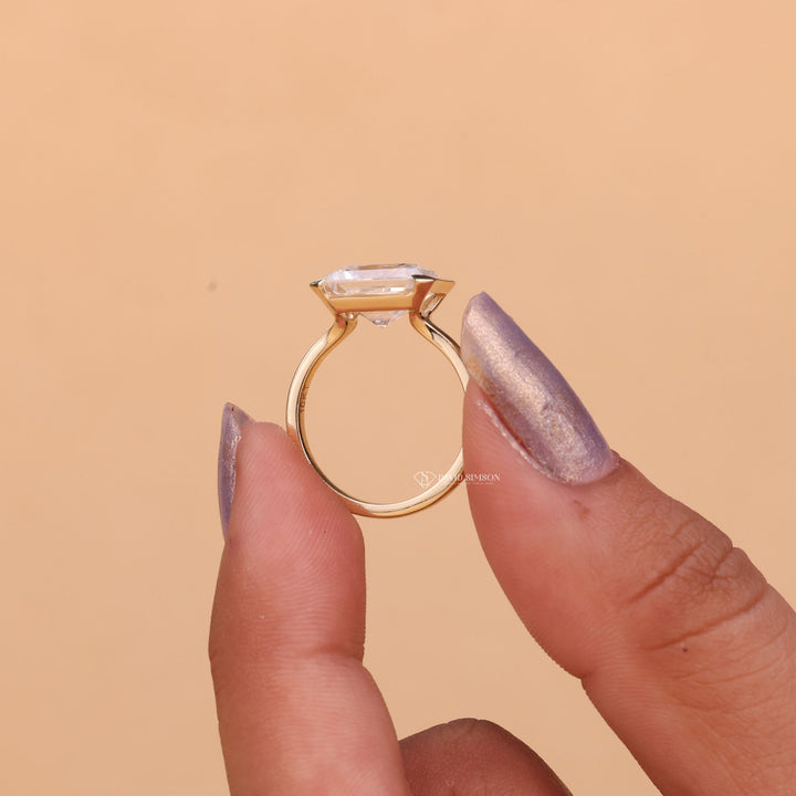 Horizontal Radiant Ring
Moissanite Half Bezel
2 Carat Radiant Ring
4 Carat Radiant Ring
Radiant Diamond Alternative
