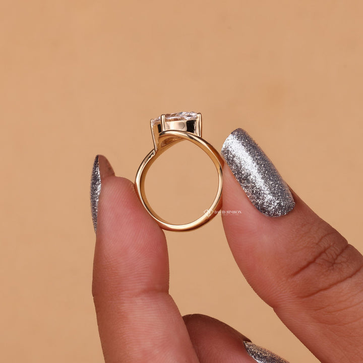 Horizontal Marquise Ring
Marquise Moissanite Ring
Moissanite Diamond Ring
