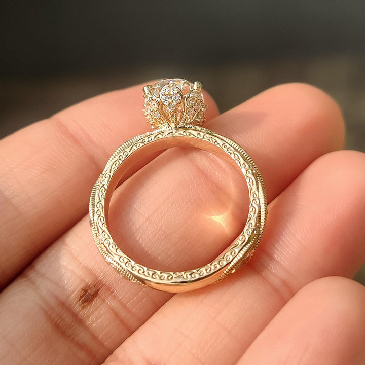 Intricate Filigree Band
Elongated Oval Ring
Conflict Free Ring
Eco Friendly Jewelry
Romantic Bridal Jewelry