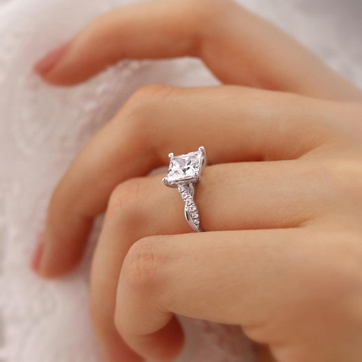 princess-shaped-moissanite-solitaire-twisted-style-engagement-ring-2