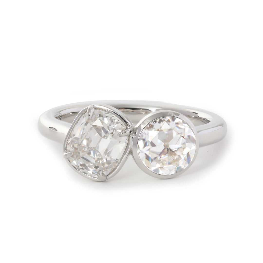 Elongated Old Mine CutOld European Cut DiamondVintage Toi et Moi RingAntique Two Stone RingOld World Diamond RingUnique Multi-Stone RingHeirloom Toi et MoiElongated Cushion and RoundHand Cut Diamond Jewelry