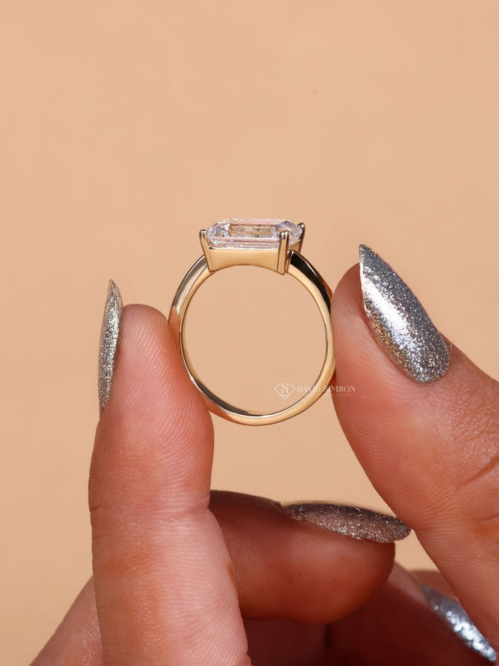 Emerald versatile engagement ring, Emerald ethical engagement ring, Emerald sustainable engagement ring, Emerald conflict-free engagement ring, Emerald lab-grown engagement ring, 