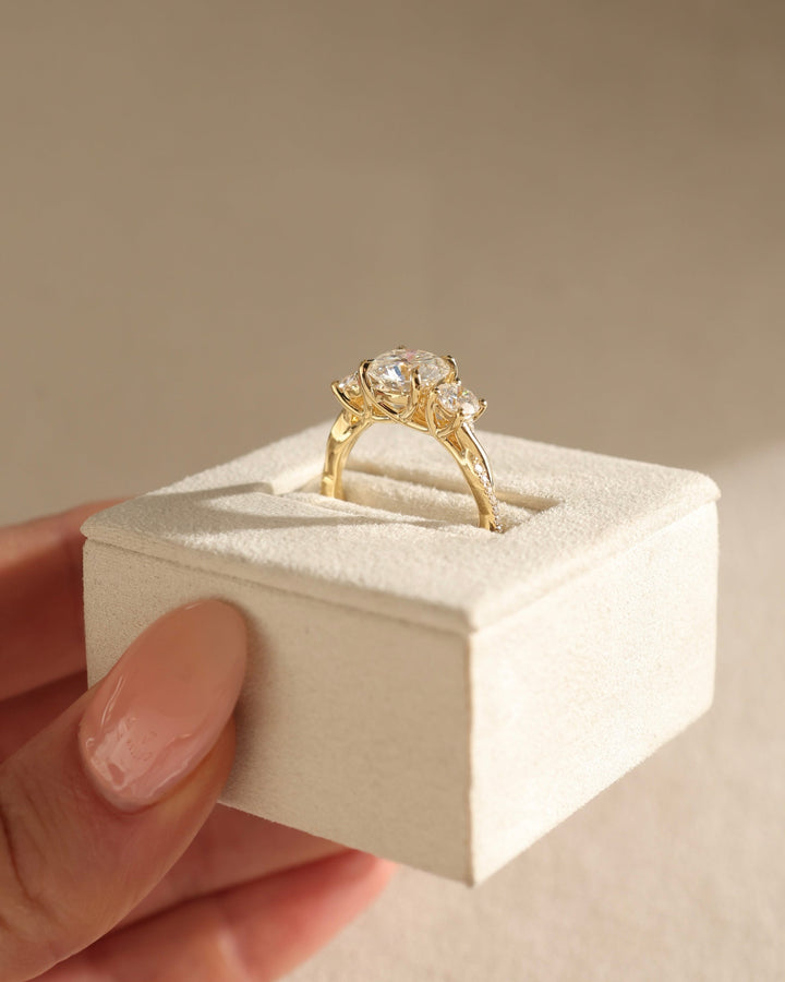 1.80 CT Round Cut Moissanite Three Stone Engagement Ring