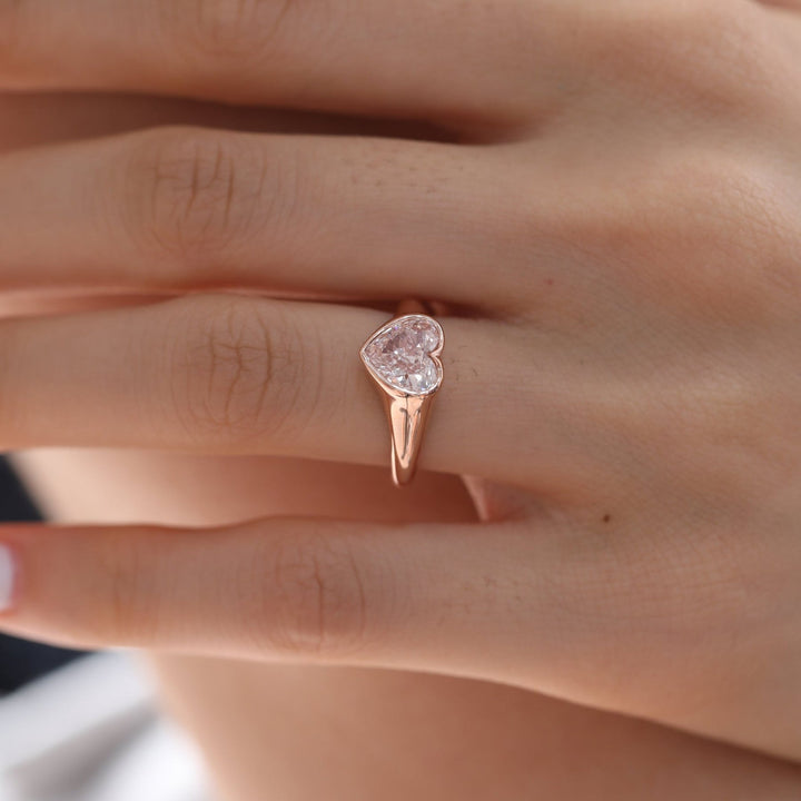 Pink Heart Moissanite
Heart Shape Diamond Ring
Bezel Set Heart Ring
