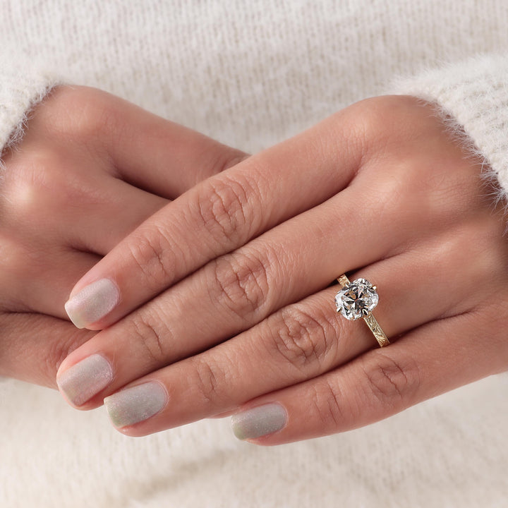 Cushion Cut Halo
14k Gold Moissanite Ring
Unique Cushion Ring
Profile Sparkle Ring
