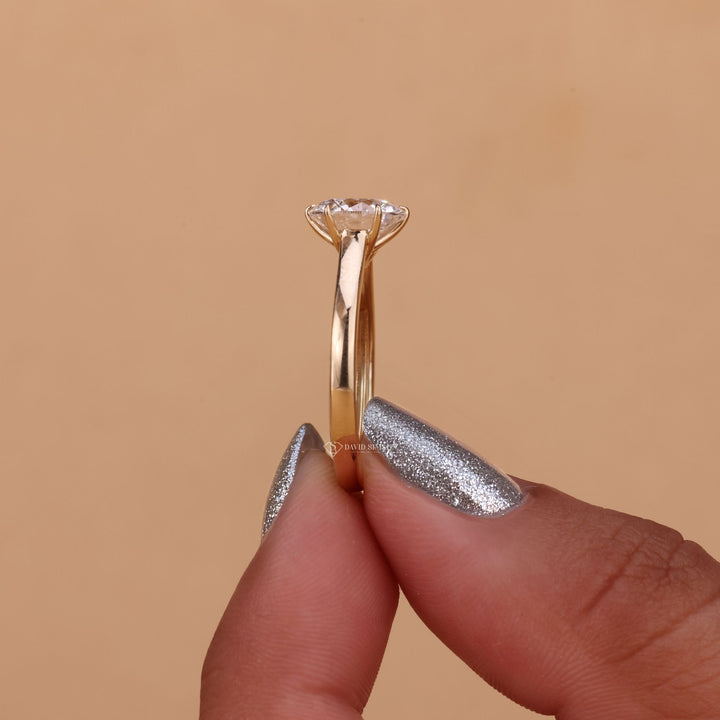 Lab Grown Round Ring
VVS1 Round Moissanite
White Gold Cathedral Ring
Rose Gold Moissanite Ring