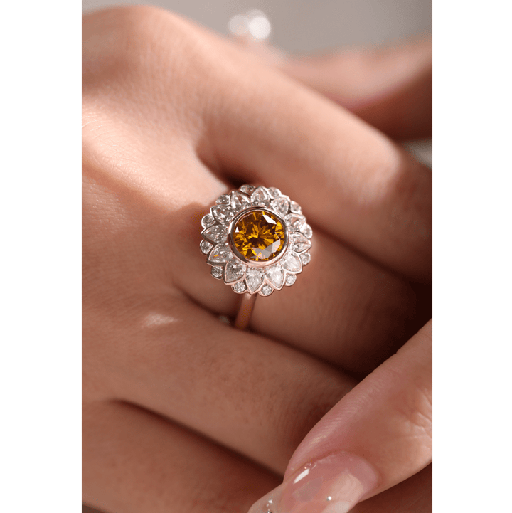 Fancy Intense Yellow RingLarge Carat Yellow DiamondUnique Yellow Diamond JewelryRound Yellow Diamond SolitaireTwo Tone Sunflower RingBespoke Floral Engagement RingYellow Diamond Anniversary RingRomantic Sunflower JewelryEthical Yellow Lab Diamond