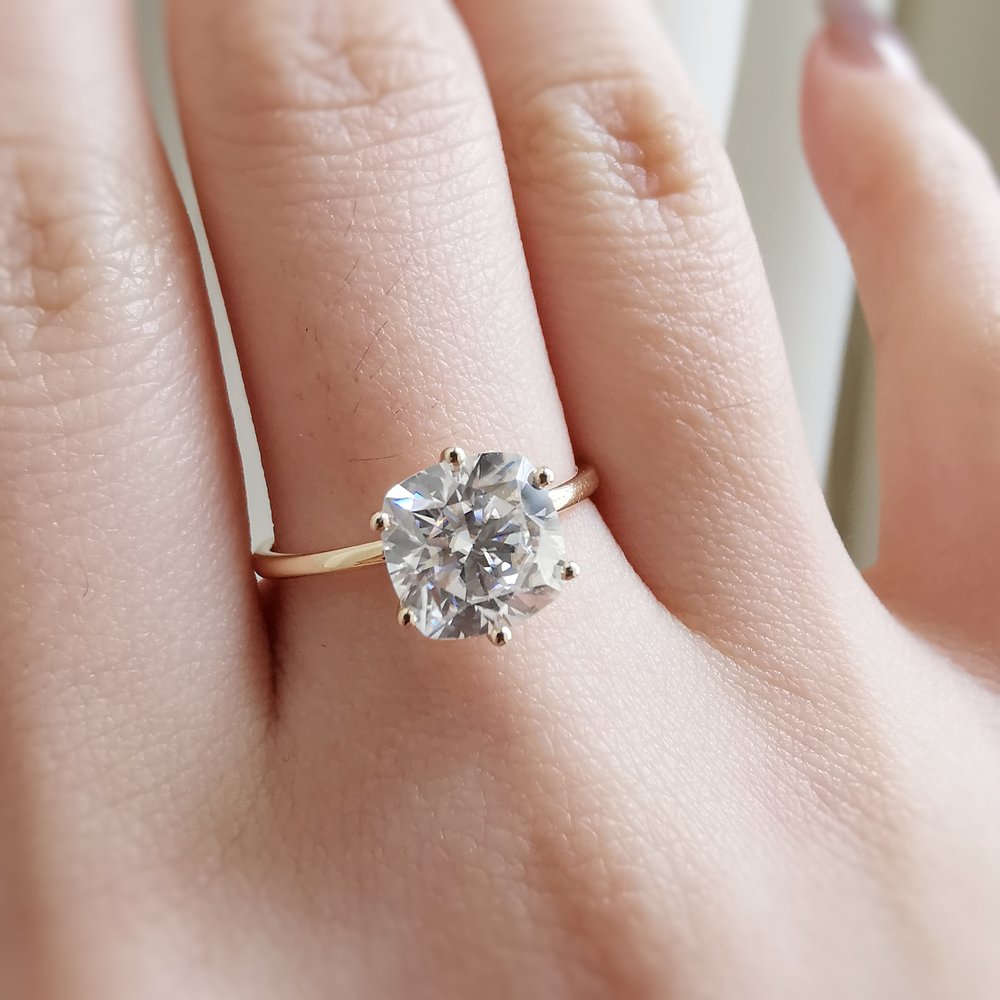 2-0-ct-cushion-shaped-moissanite-solitaire-engagement-ring-7