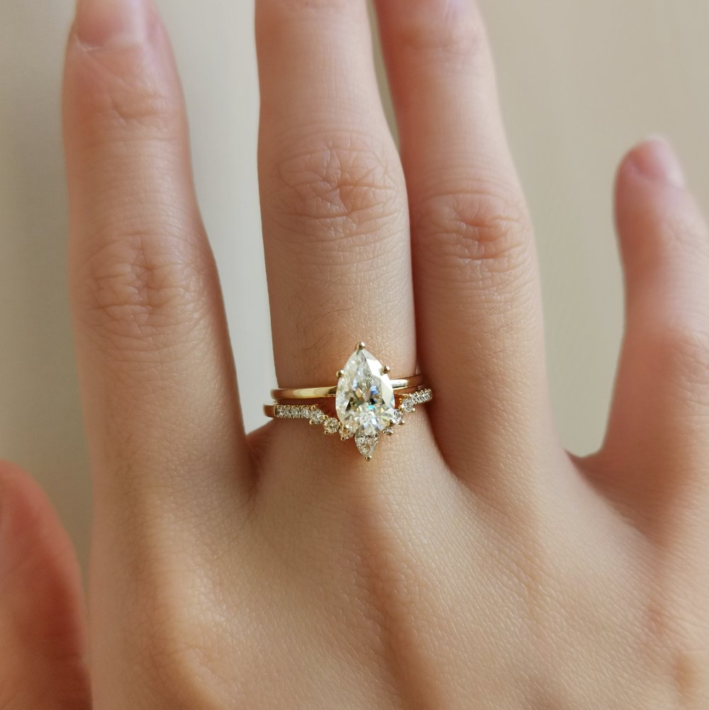 1-36-ct-pear-shaped-moissanite-solitaire-engagement-ring