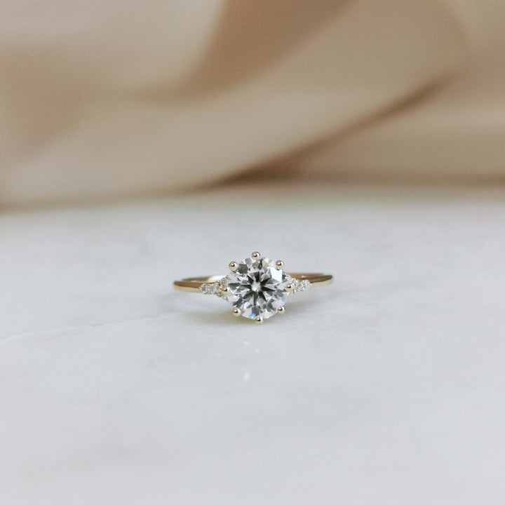 1-0-ct-round-shaped-moissanite-cluster-engagement-ring