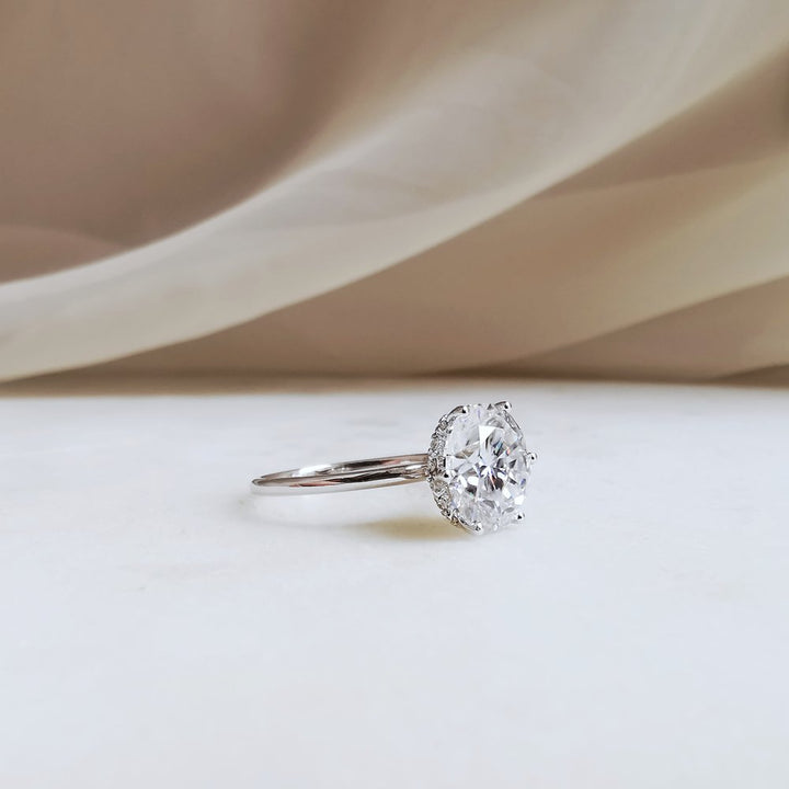 3-0-ct-round-shaped-moissanoite-hidden-halo-engagement-ring