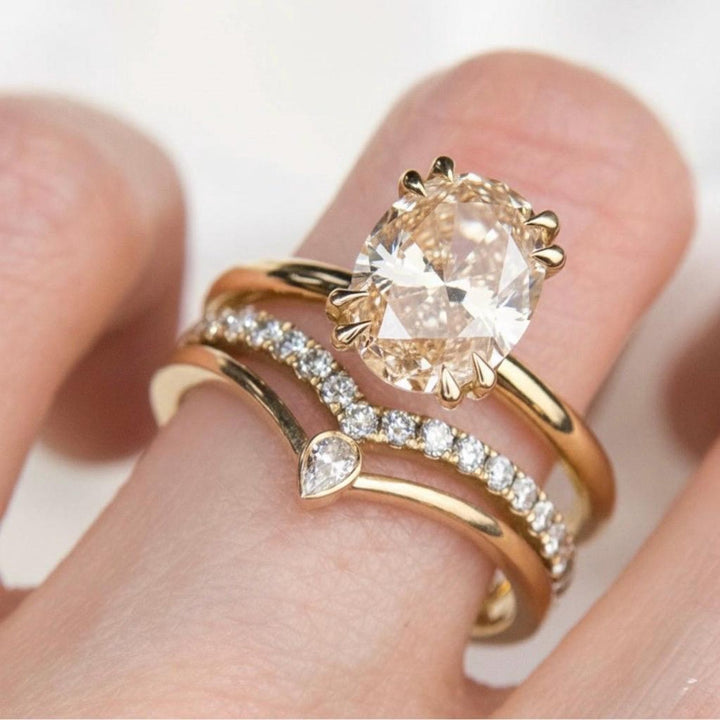 Champagne Anniversary Gift
Sustainable Luxury Ring
Elongated Oval Cut
Fancy Color Moissanite
Boho Engagement Ring
Champagne Wedding Ring
Statement Solitaire
