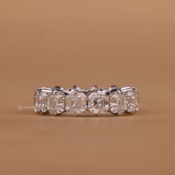 Ethical Wedding Band for Her
Sustainable Diamond Alternative
Affordable Luxury Eternity Ring
Conflict Free Moissanite Band
Vintage Art Deco Moissanite Ring
