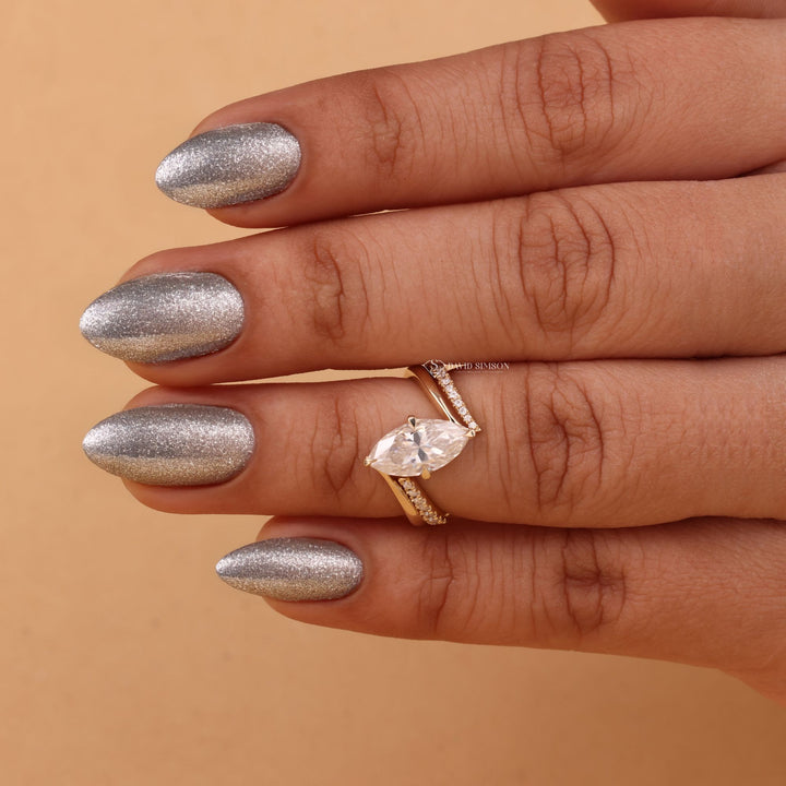 Marquise Bypass Ring
Eve Eternity Band
