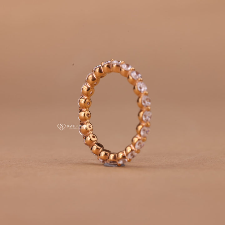 Round Cut Moissanite Diamond Floating Bubble Wedding Band