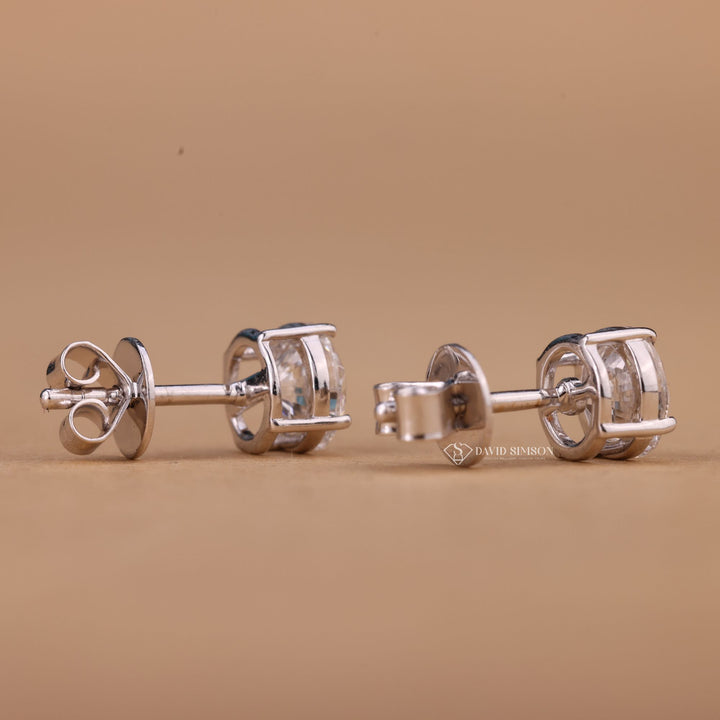 Round Cut Moissanite Diamond Stud for Her