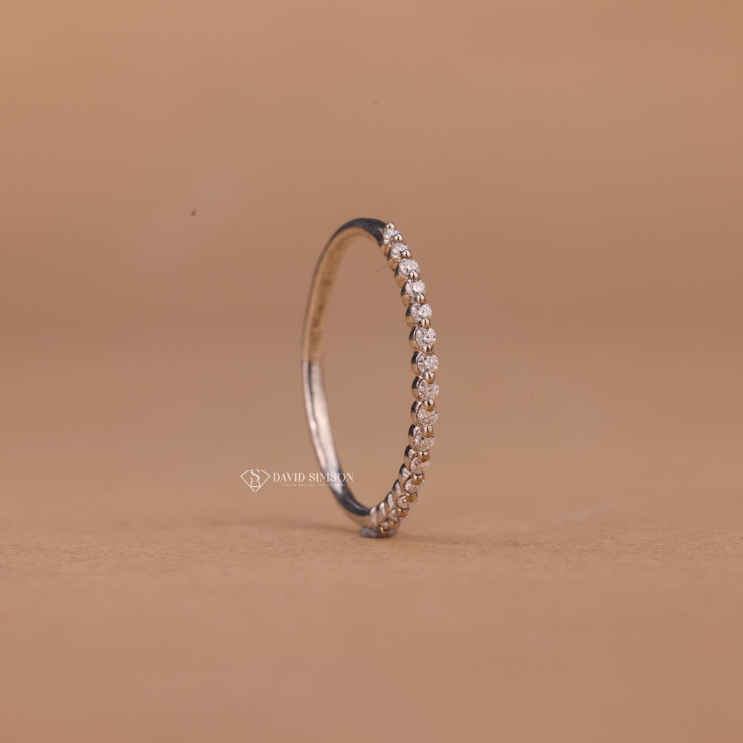 Round Cut Moissanite Diamond Matching Wedding Band