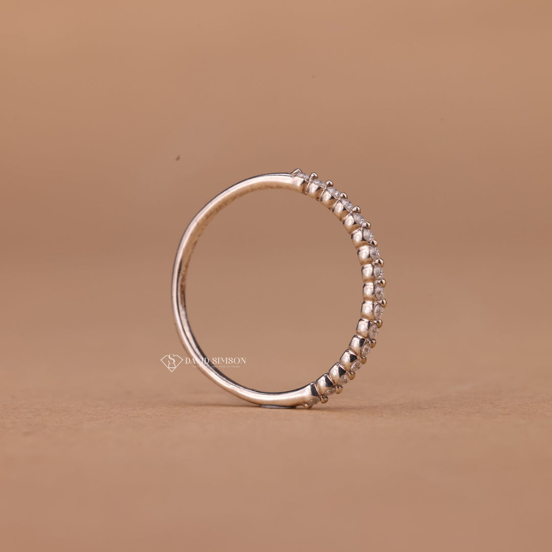 Round Cut Moissanite Diamond Matching Wedding Band