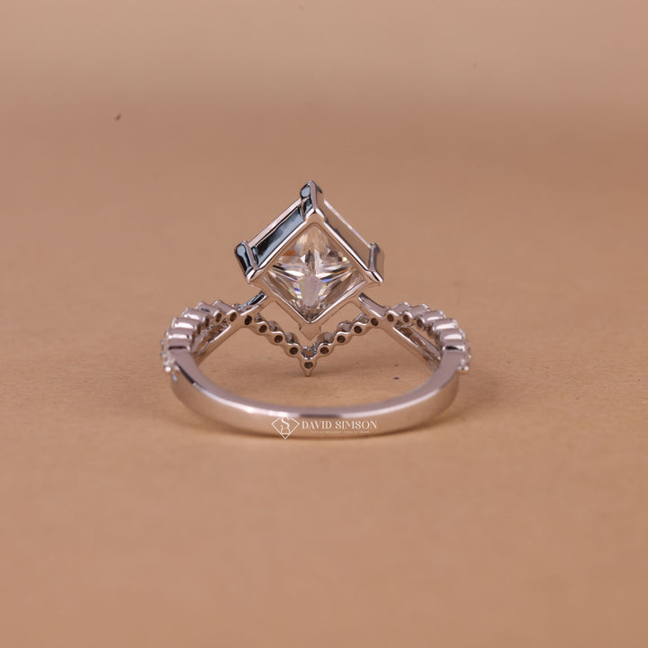 1.50CT-2.50CT Princess Cut Moissanite Unique Infinity Diamond Engagement Ring