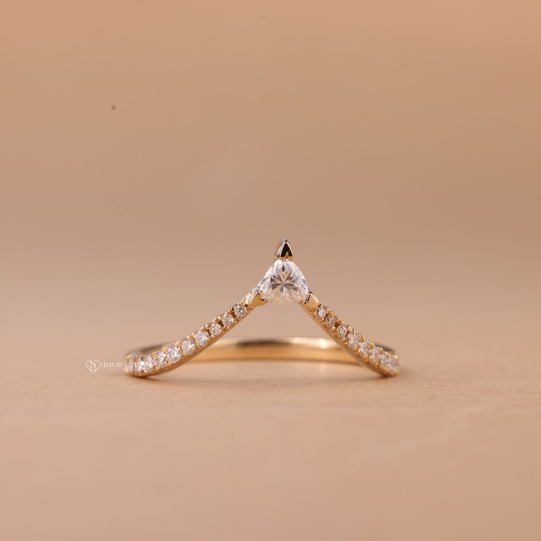 Stackable Moissanite Ring
Sustainable Wedding Band
Ethical Diamond Alternative
Conflict Free Moissanite
Handcrafted Curved Band
